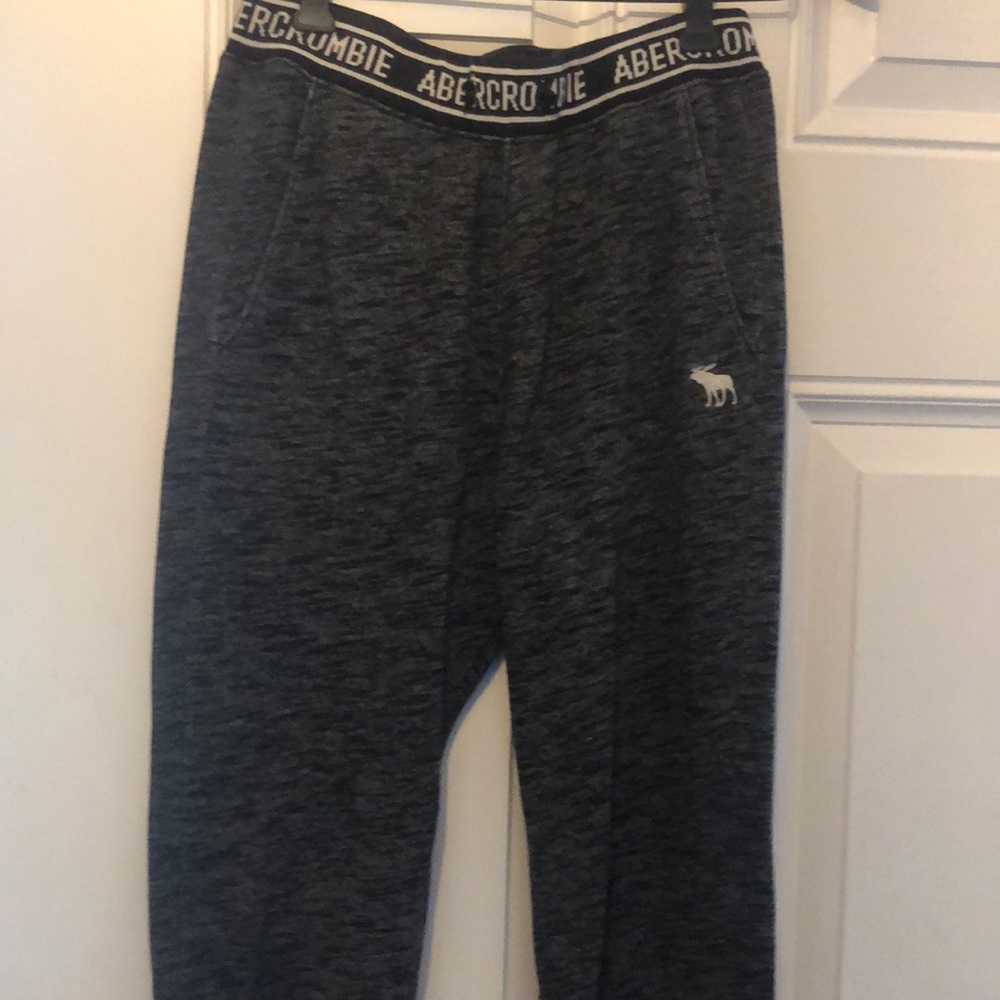 Abercrombie Kids dark grey boys joggers size 13/14
